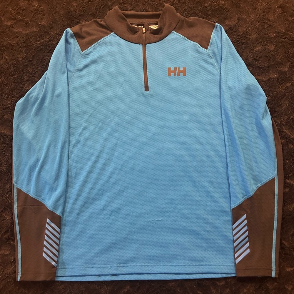 Helly Hansen Men’s Large Blue and Black Quarter Zip Pullover